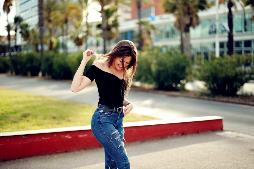 24 Best Jeans for a Small Waist and Big Thighs All About Jeans